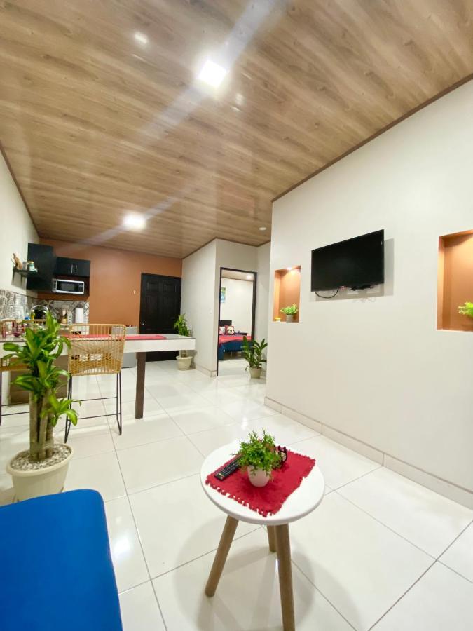 Pura Vida Apartment. 5 Min From Airport Alajuela Ngoại thất bức ảnh